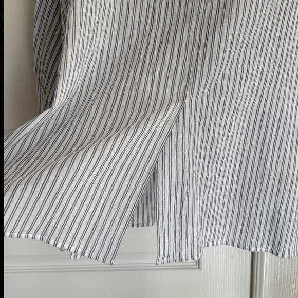 Vince Striped Boxy Button Down - Picture 9 of 14